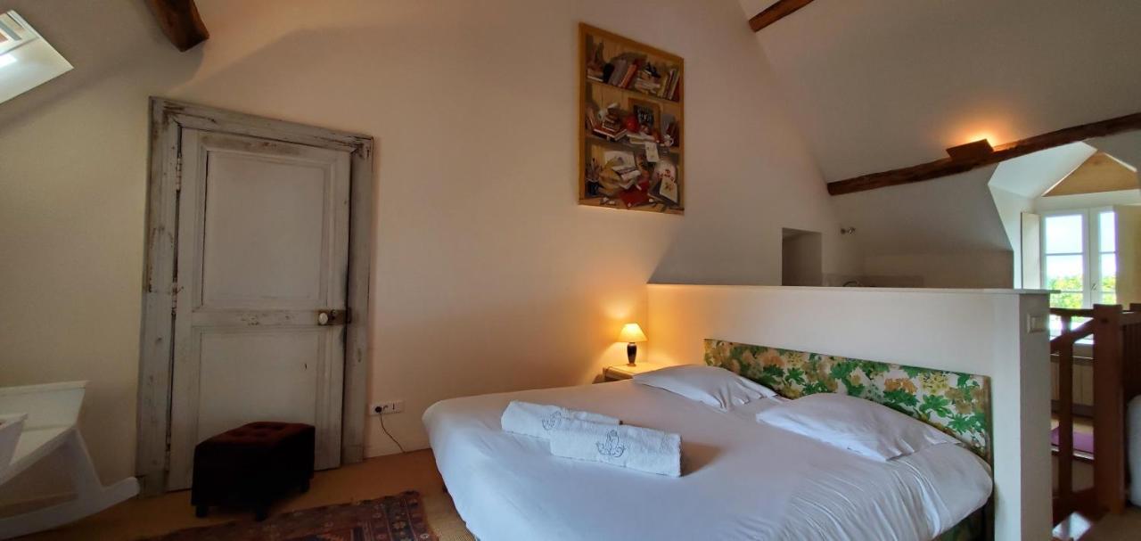 Le Sequoia Bed & Breakfast Velles  Екстериор снимка