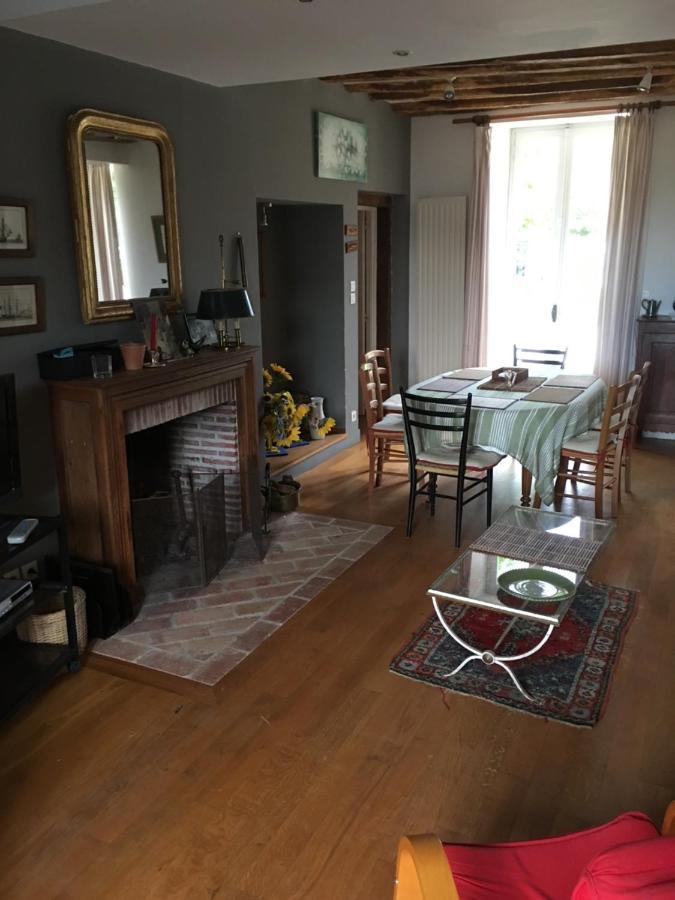 Le Sequoia Bed & Breakfast Velles  Екстериор снимка