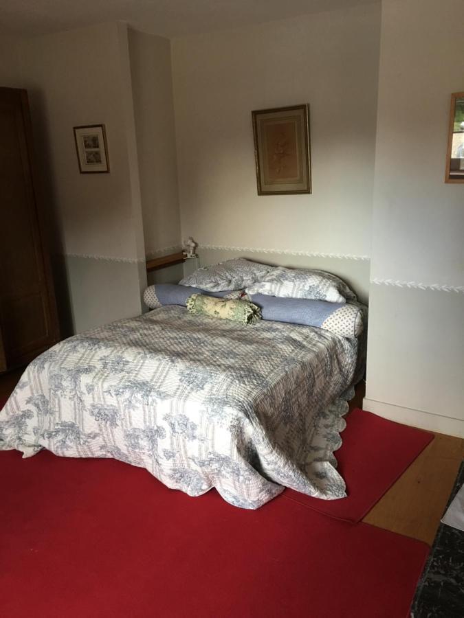 Le Sequoia Bed & Breakfast Velles  Екстериор снимка
