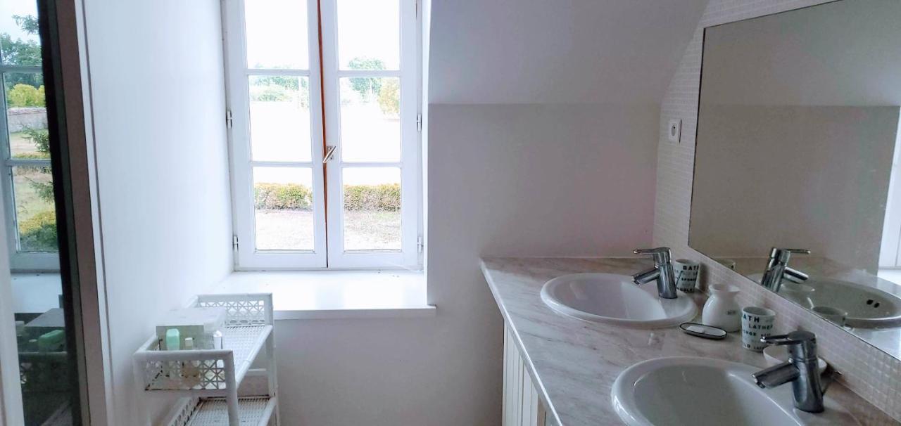 Le Sequoia Bed & Breakfast Velles  Екстериор снимка