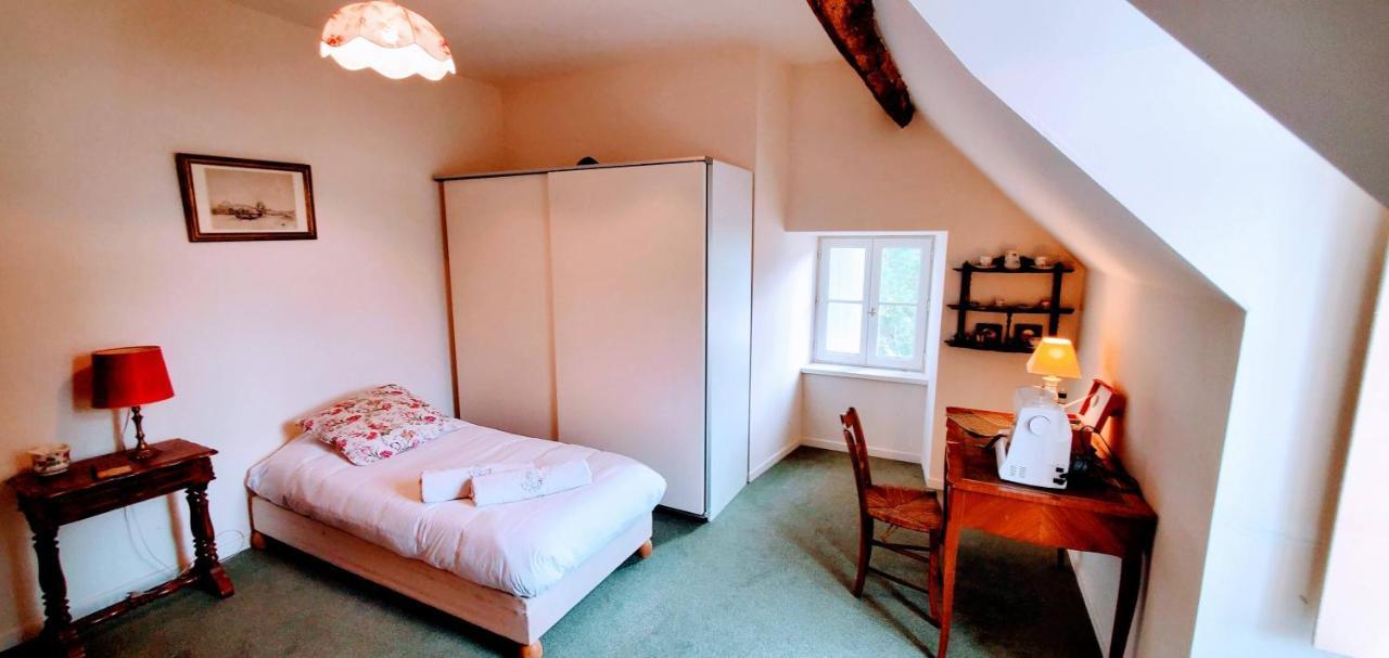 Le Sequoia Bed & Breakfast Velles  Екстериор снимка
